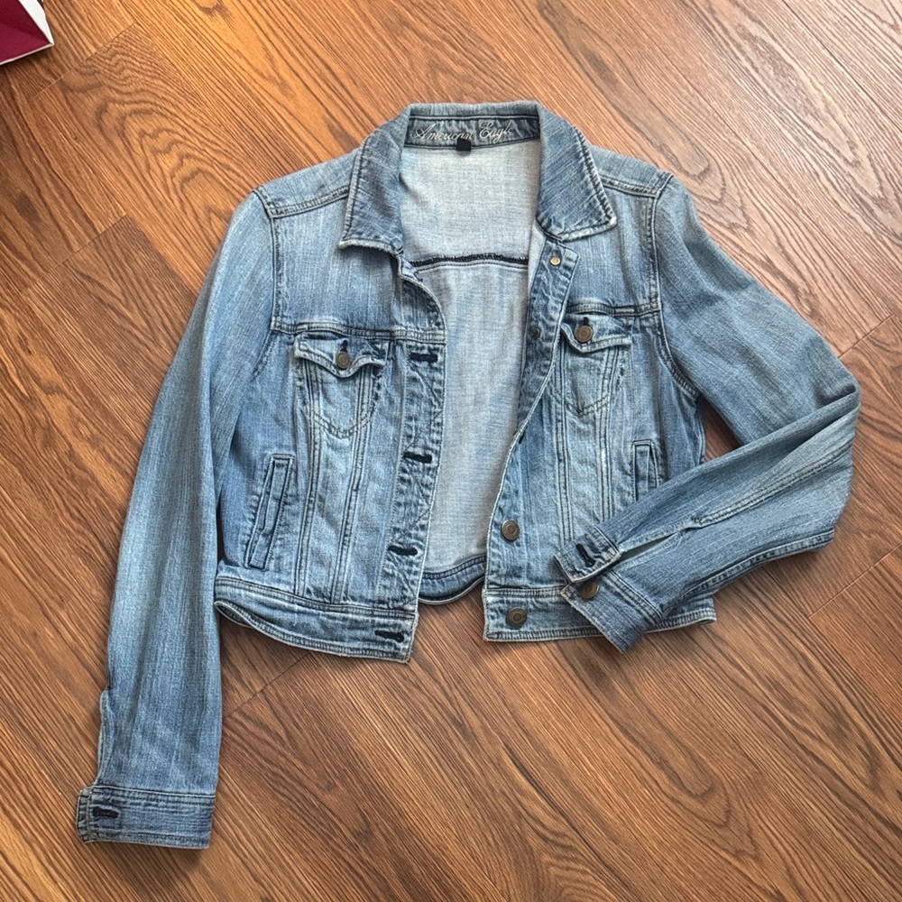 American Eagle Outfitters Light Blue Jean Jacket
